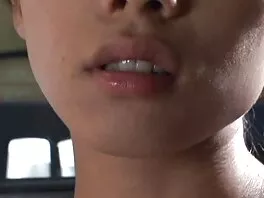 Money Shaker -video (Keely suomi pormo Jones)