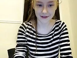Pillua hakkaa suomi porn video (Karina)
