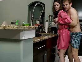 Sleep HOver Party -video (Ariella finnish sex video Ferrera, Vanessa Veracruz)