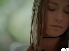 Cali Sparks, Levi Käteinen xhamster suomi Tuhma Kirjamatoja